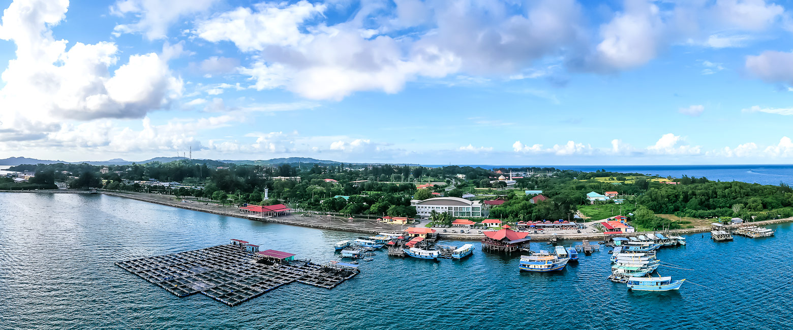 is a quiet costal town in northern Sabah on the island of Borneo. 