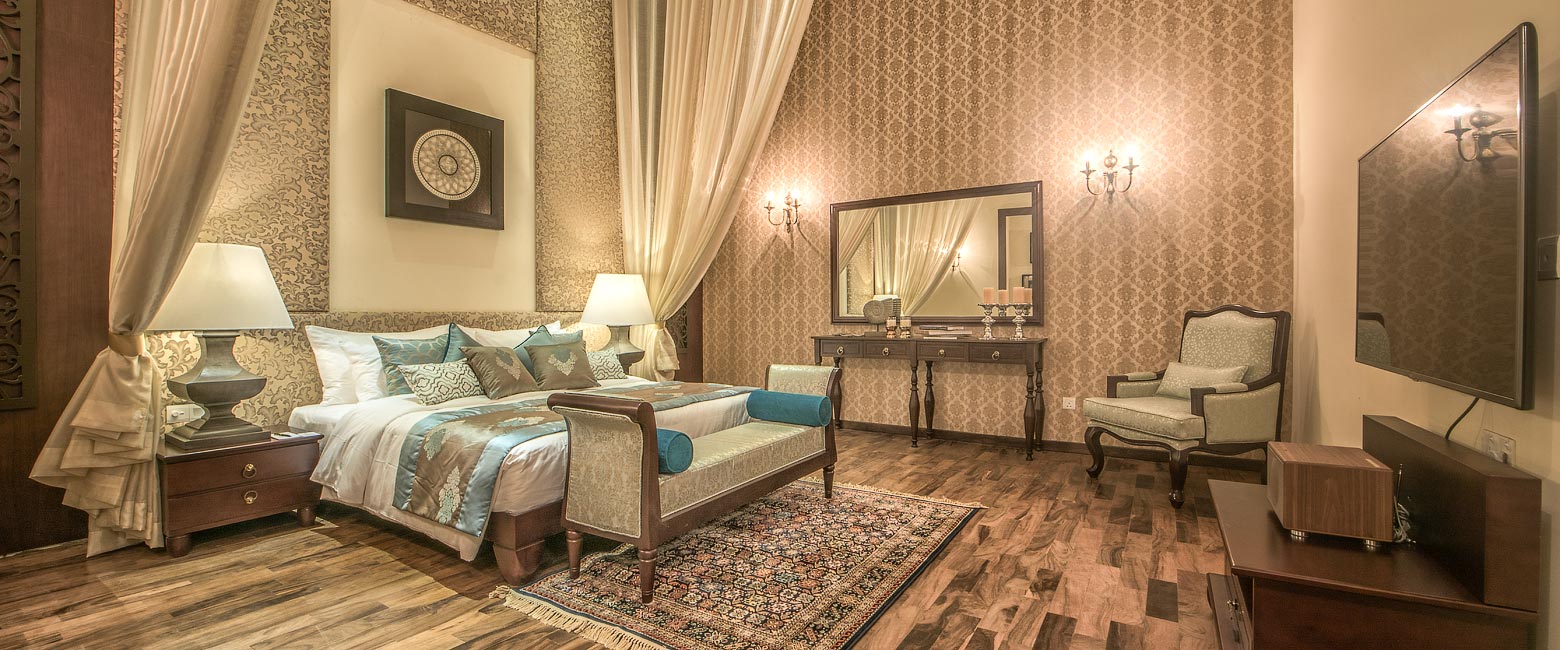 is an elegant and intimate hotel in the centre of Colombo